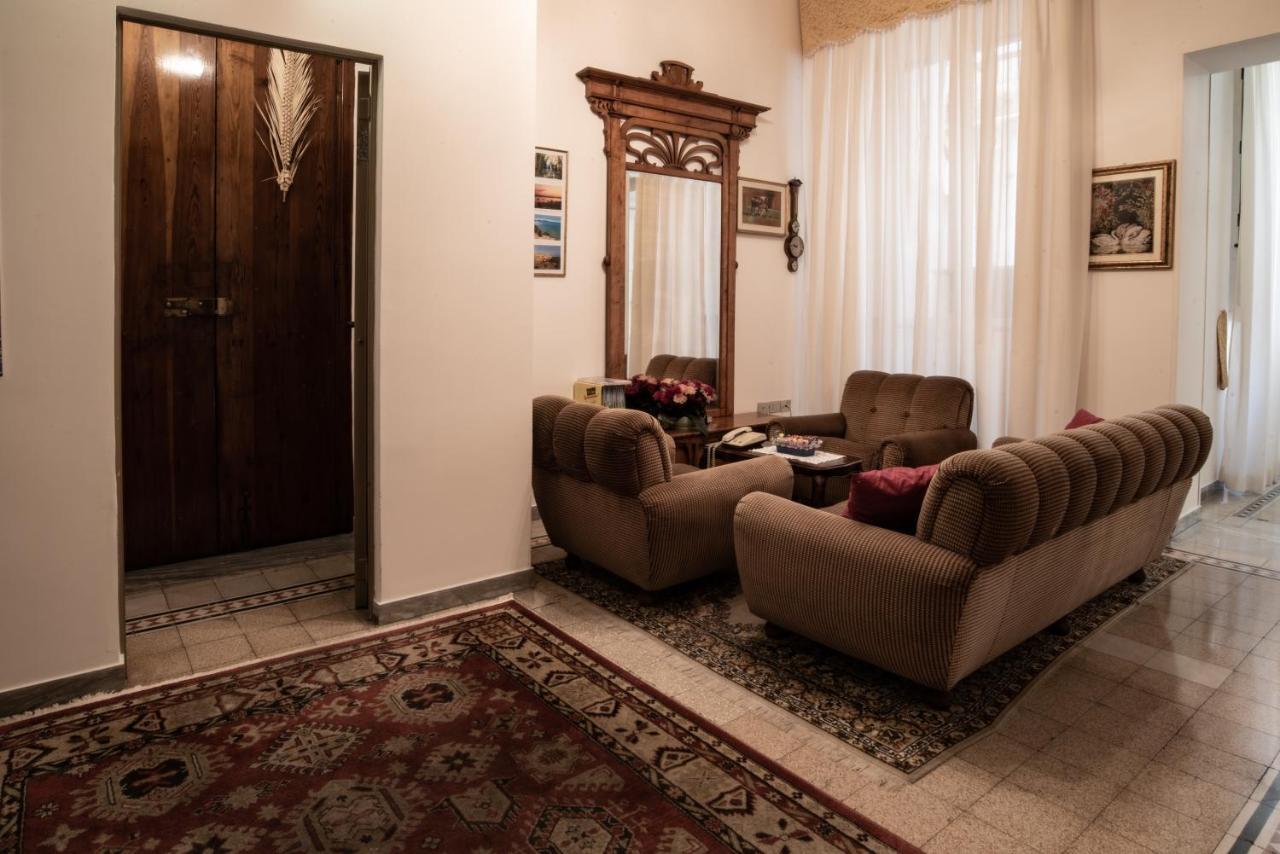 Hotel Aer Bj Vittoria Cagliari Ngoại thất bức ảnh