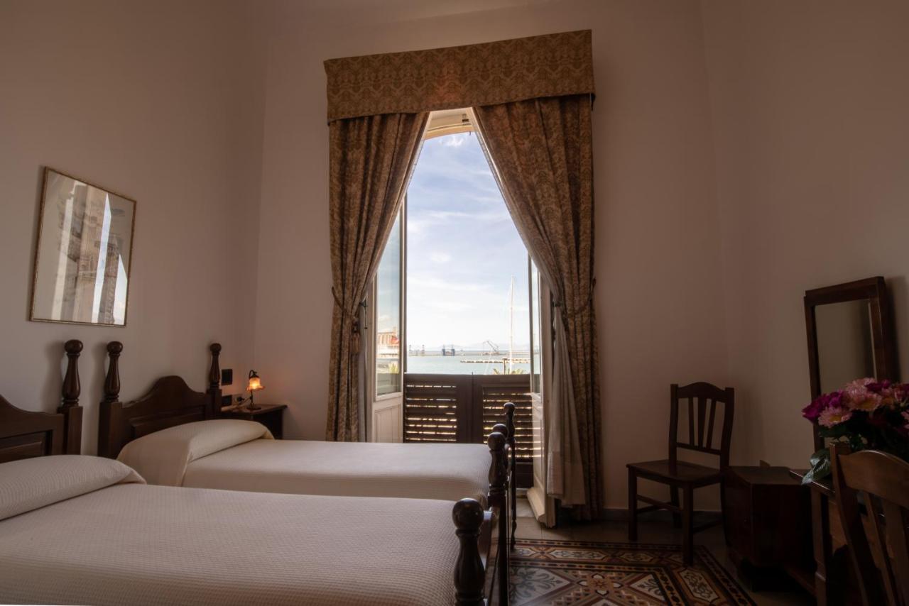 Hotel Aer Bj Vittoria Cagliari Ngoại thất bức ảnh