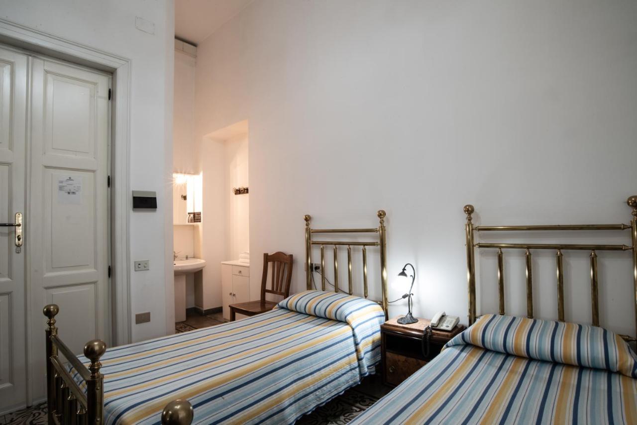 Hotel Aer Bj Vittoria Cagliari Ngoại thất bức ảnh