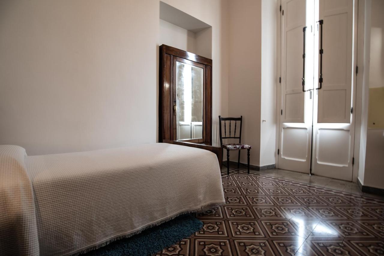 Hotel Aer Bj Vittoria Cagliari Ngoại thất bức ảnh