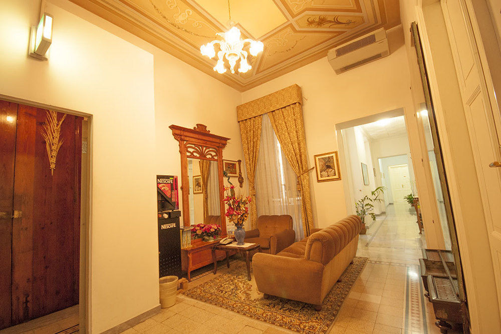 Hotel Aer Bj Vittoria Cagliari Ngoại thất bức ảnh