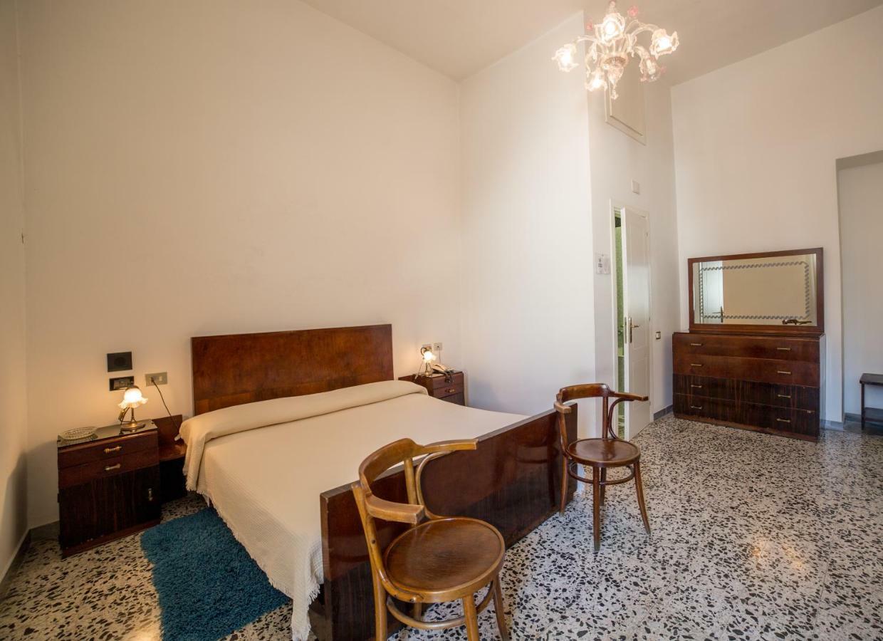 Hotel Aer Bj Vittoria Cagliari Ngoại thất bức ảnh