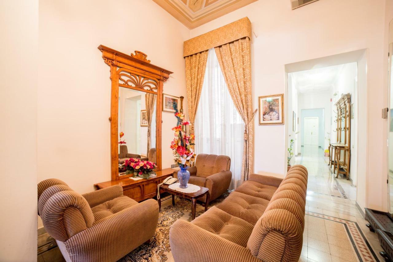 Hotel Aer Bj Vittoria Cagliari Ngoại thất bức ảnh